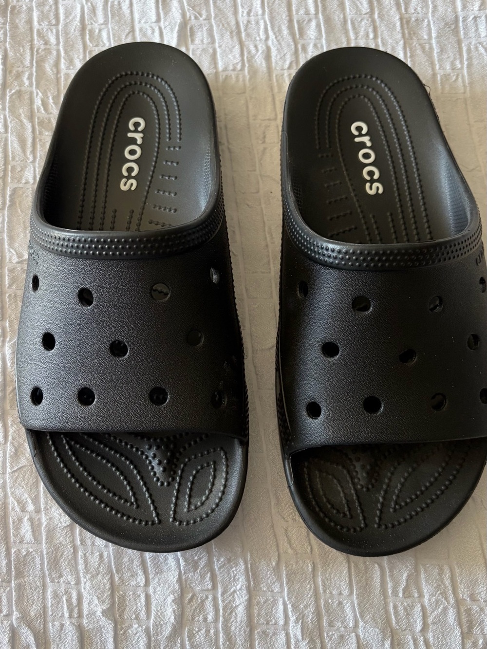 CROCS Black Classic Slide Clog Sandals